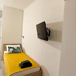 بيت ضيافة 'sima' With Private Bathroom And Free Air-conditioned Summer Kitchen *