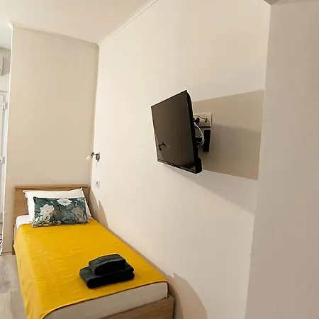 Πανσιόν 'sima' With Private Bathroom And Free Air-conditioned Summer Kitchen *