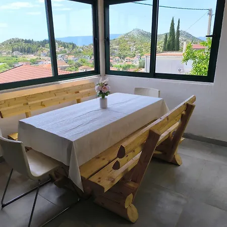 'sima' With Private Bathroom And Free Air-conditioned Summer Kitchen Πανσιόν *